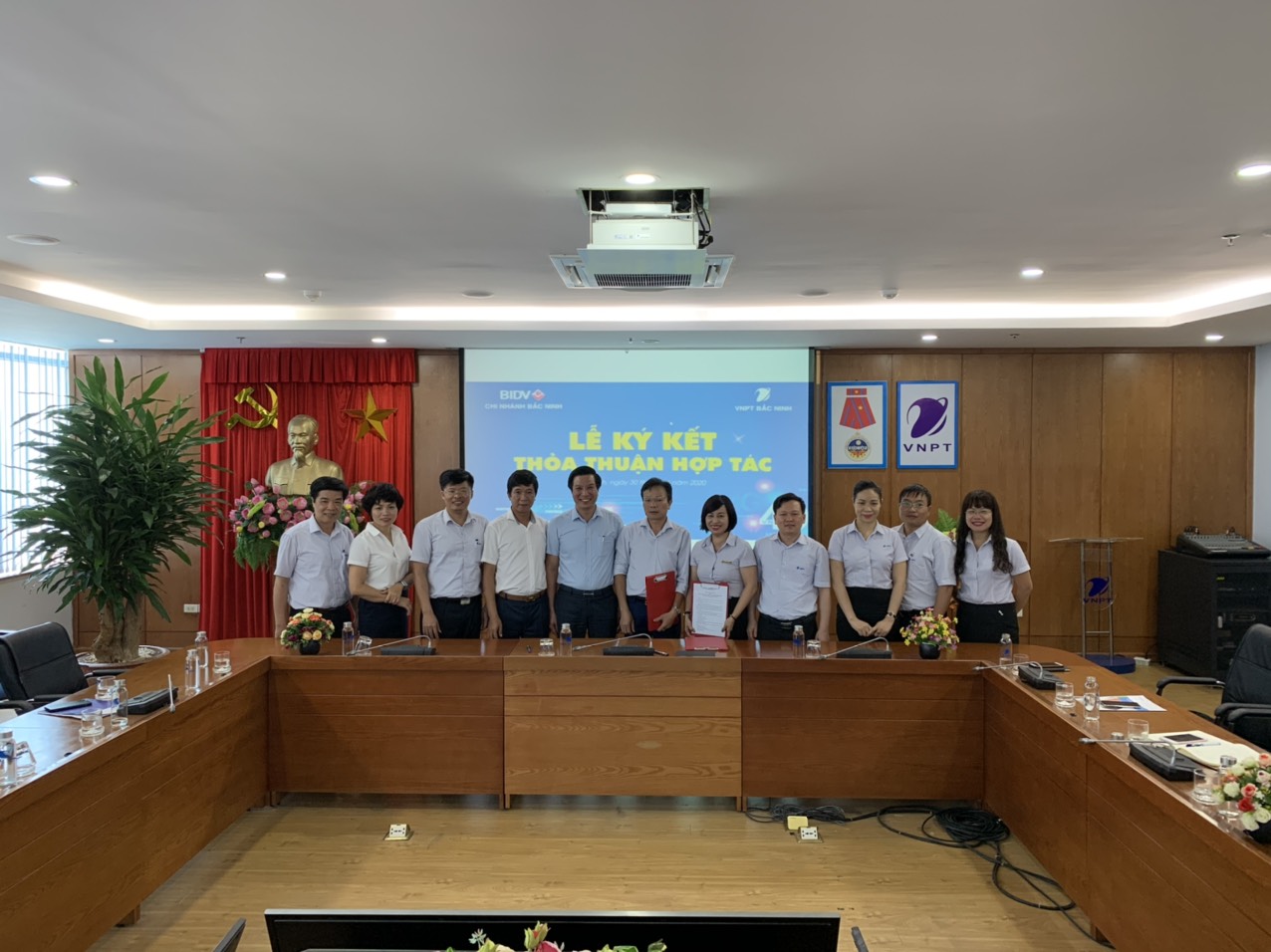 VNPT Bắc Ninh và BIDV chi nhánh Bắc Ninh tổ chức ký kết hợp tác VNPT Bắc Ninh và BIDV chi nhánh Bắc Ninh tổ chức ký kết hợp tác